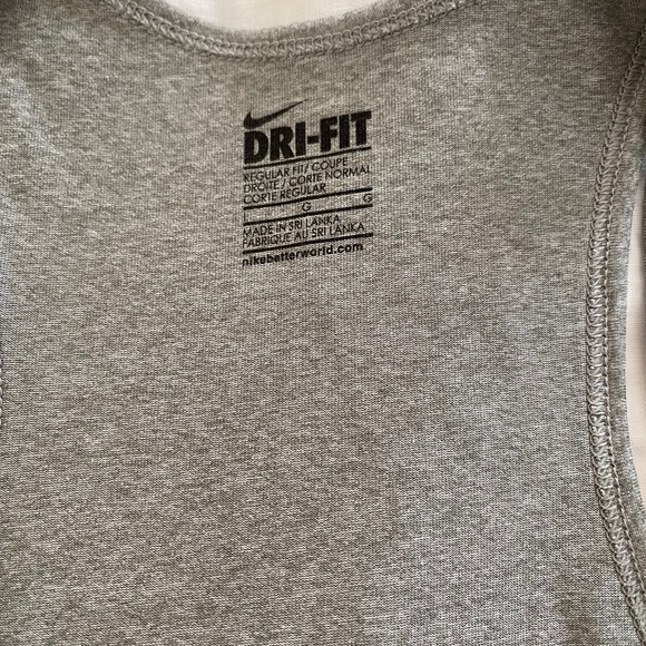 Nike Large Swoosh Dri-Fit tank top - Picture 6 of 8